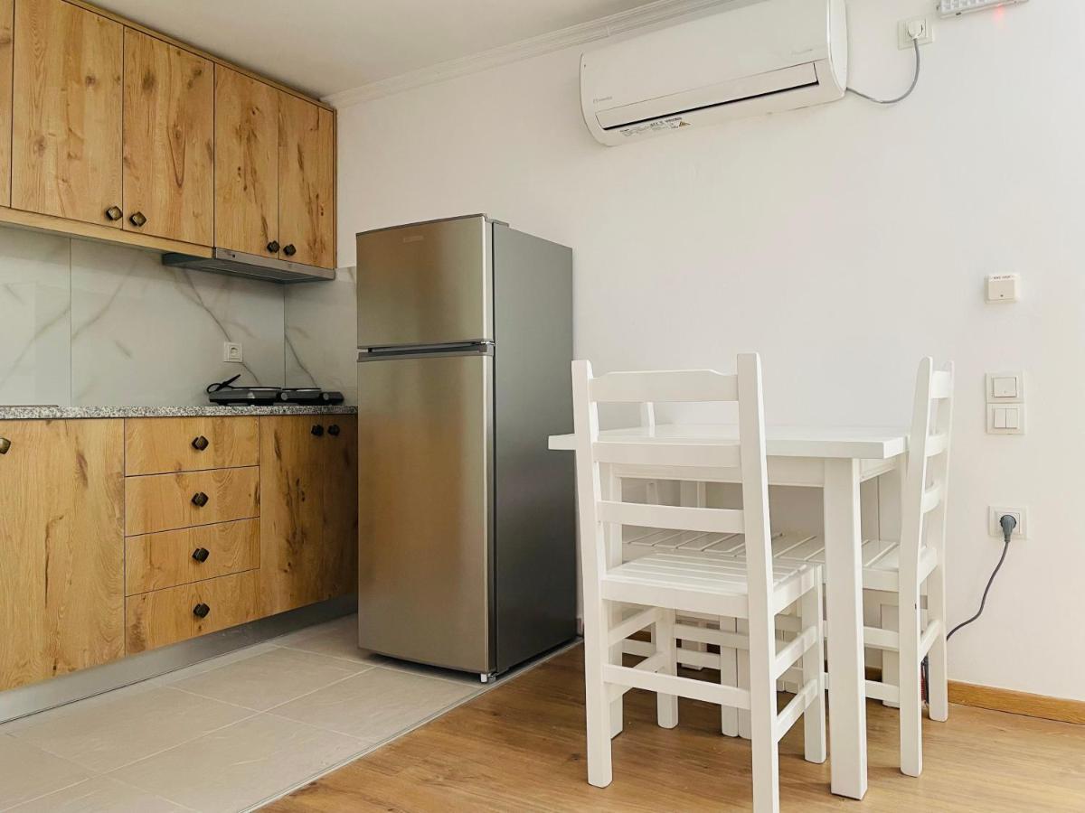 Mpolanos Guesthouse ฮีมาเรอ ภายนอก รูปภาพ